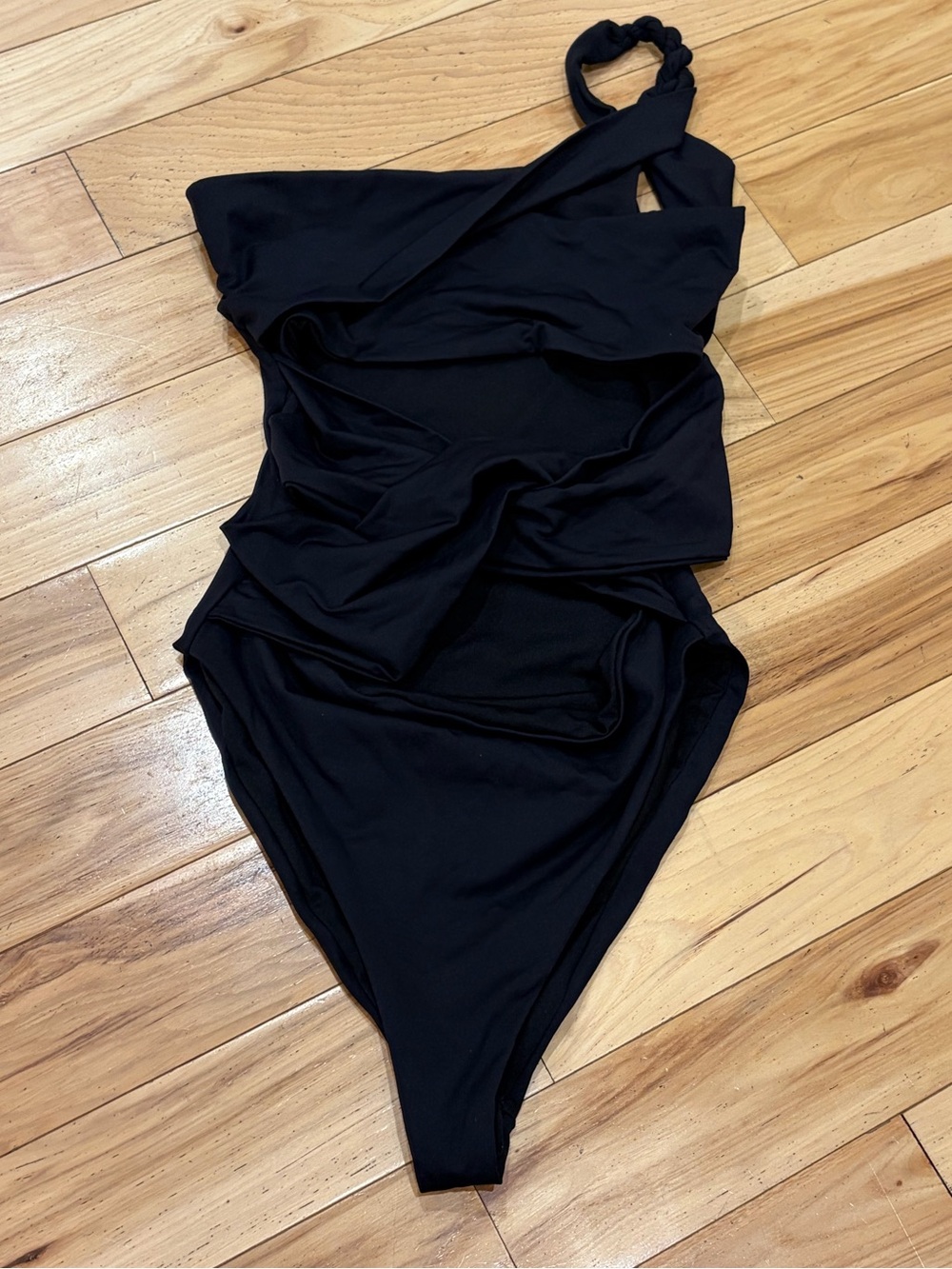 Aqua Bendita Cut-Out Black One Piece Swimsuit Womens Size Medium Single Shoulder